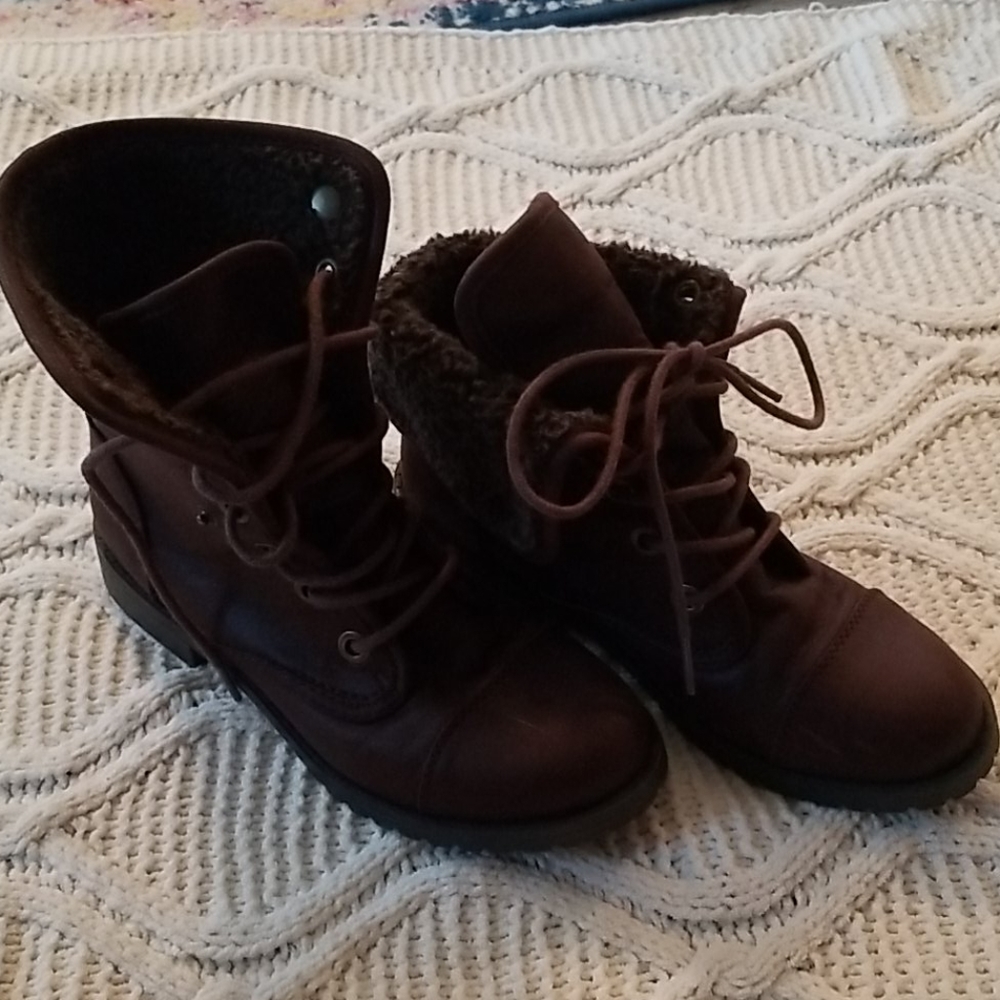 Brown Boots size 7